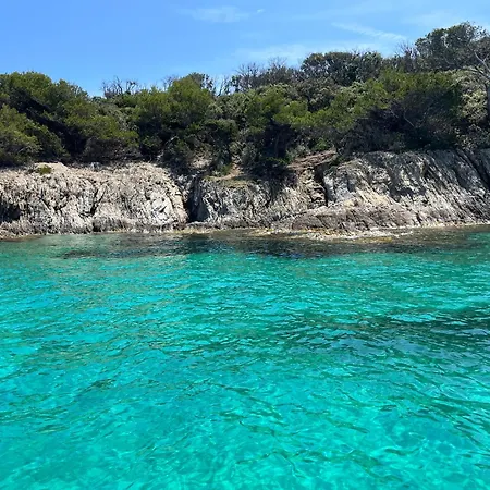 Presqu Ile De Giens T4 Proche Plages 히에레